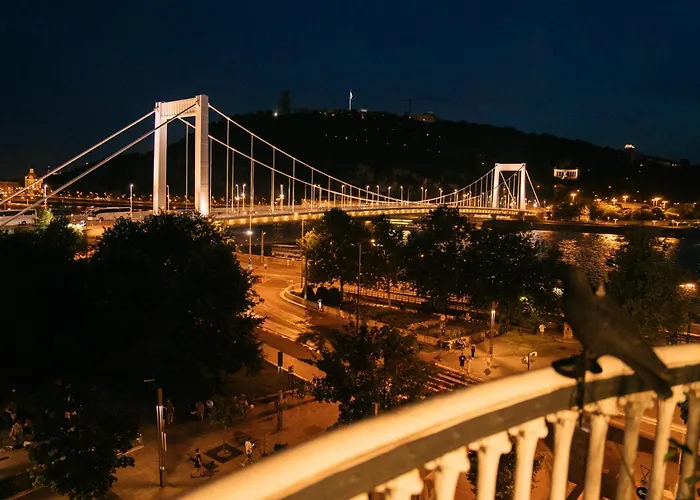 Budapest Riverfront Suite