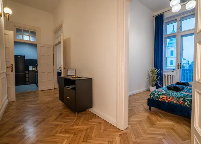 Budapest Riverfront Suite